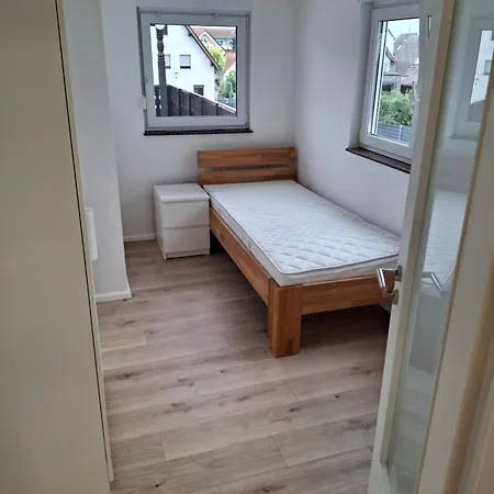 Apartmenthaus アパート *