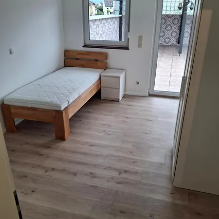 Apartmenthaus アパート Edingen-Neckarhausen